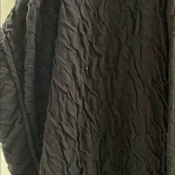 Long short sleeve cardigan in black - Picture 3 of 3